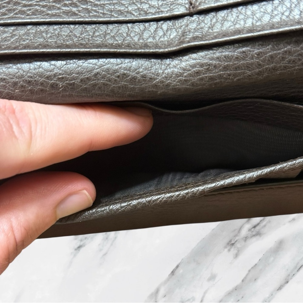 GUCCI Authentic Conserved Genus Interlocking G Ca… - image 12